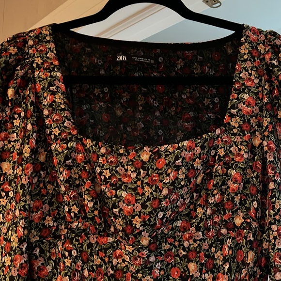 Black Floral Print Zara Dress. - Picture 2 of 8